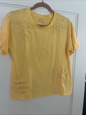 Talbots Soft Yellow Floral Appliqué Tee